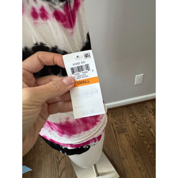 NWT Lot of 2 INC Tops Size Small - Picture 3 of 8